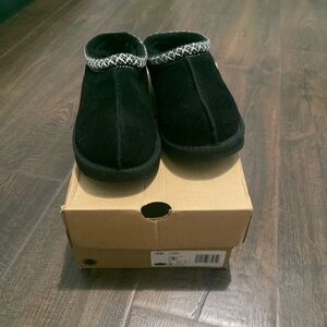 Ugg Tasman Slippers